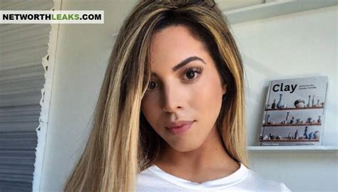 Photos of Danielley Ayala nude including leaked images that she sold to her sponsors for $1000 now included in our fappening collection. Danielley Ayala born …